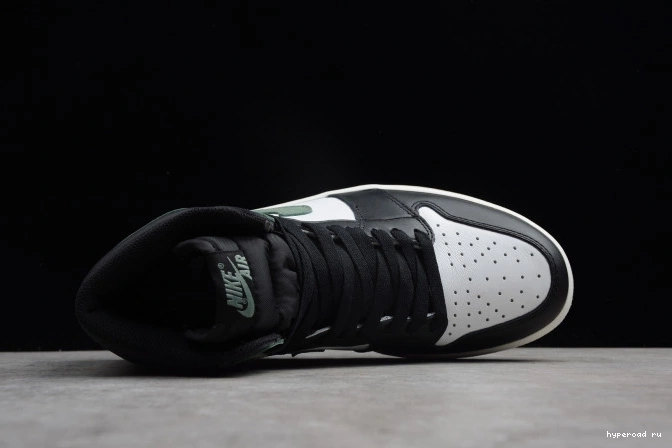 555088-135 Green Jordan Clay OG Retro Air High 1 0809